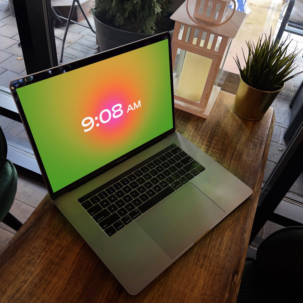 Aesthetic Green Aura Clock Screensaver